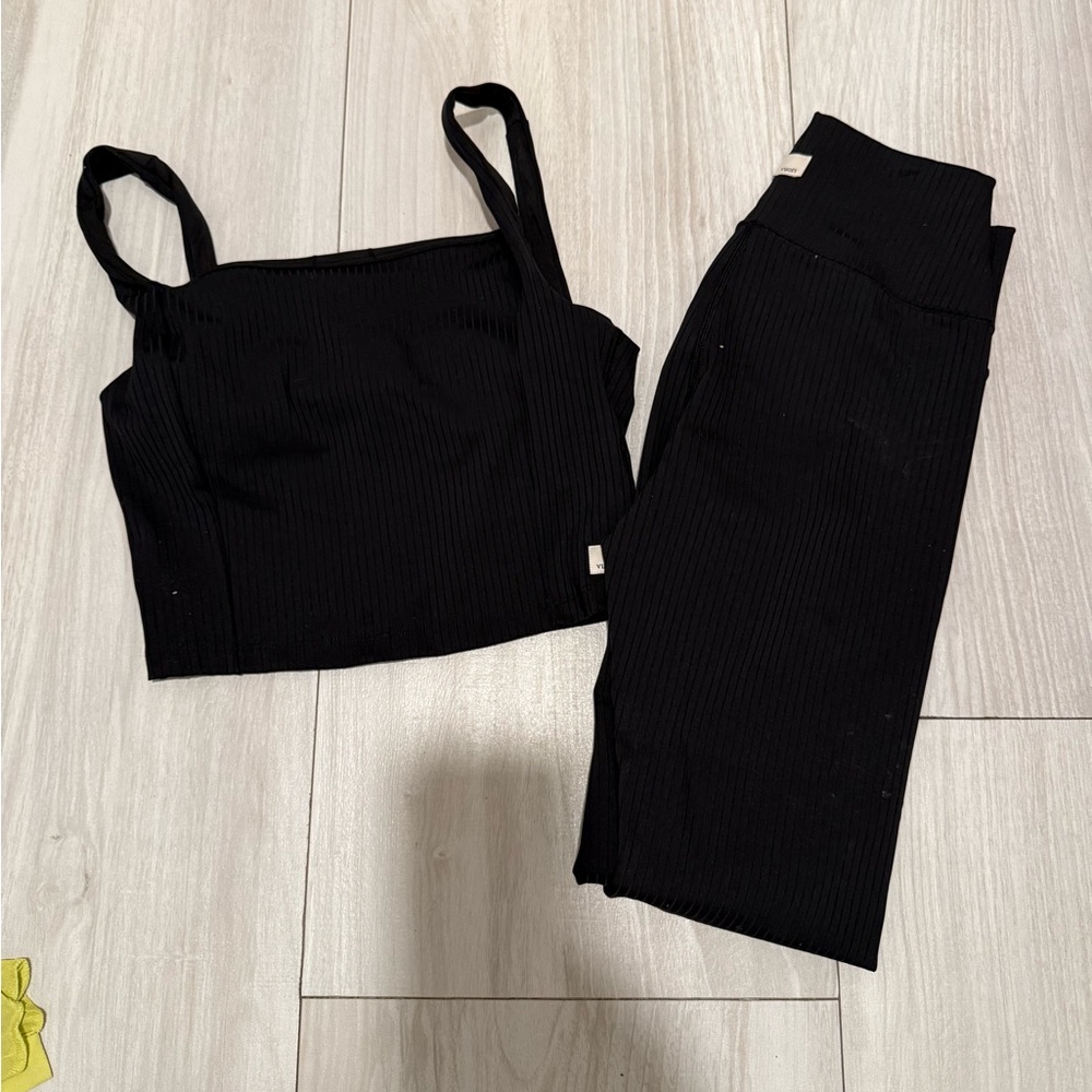 Vuori Black Ribbed Top and Pants Set